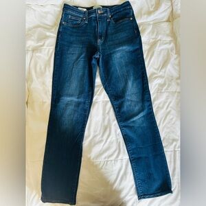 Universal Thread High Rise Straight